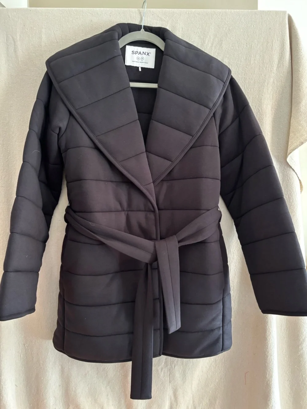 SPANX Black Quilted Belted Shawl-Collar Puffer Coat - Picture 1 of 3